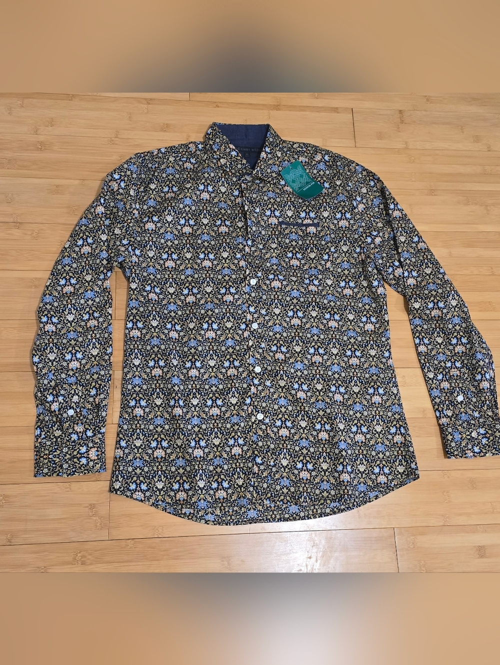 Impatien5 Wolves Men's Floral Long-Sleeve Button-Up Shirt - Blue/Black
